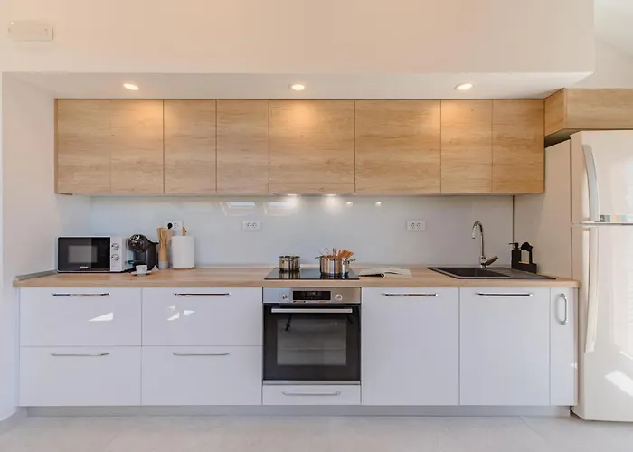 Angela * 斯普利特